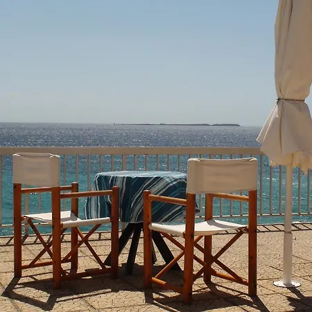 Constantinos Lejlighed